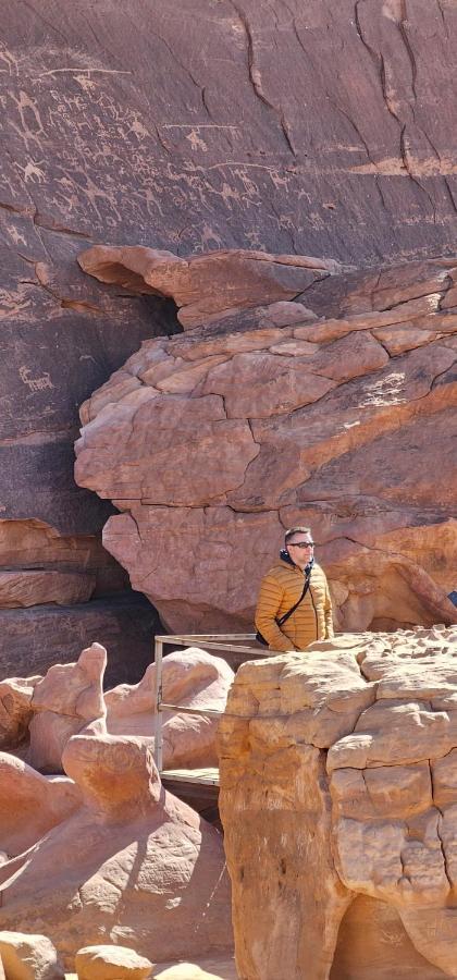 Ammar Rum Camp And Tours Wadi Rum Esterno foto